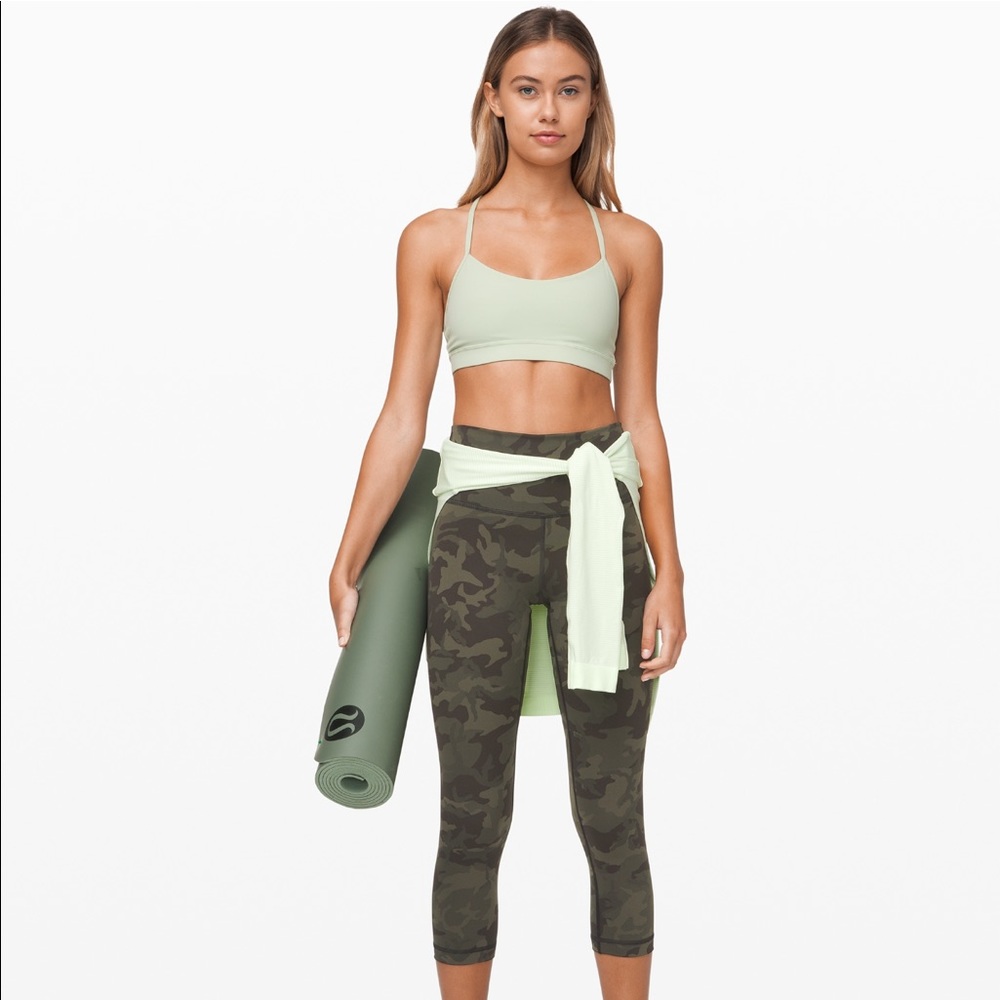 NWT Lululemon Wunder Under Crop Gator Green Camo - Picture 2 of 6